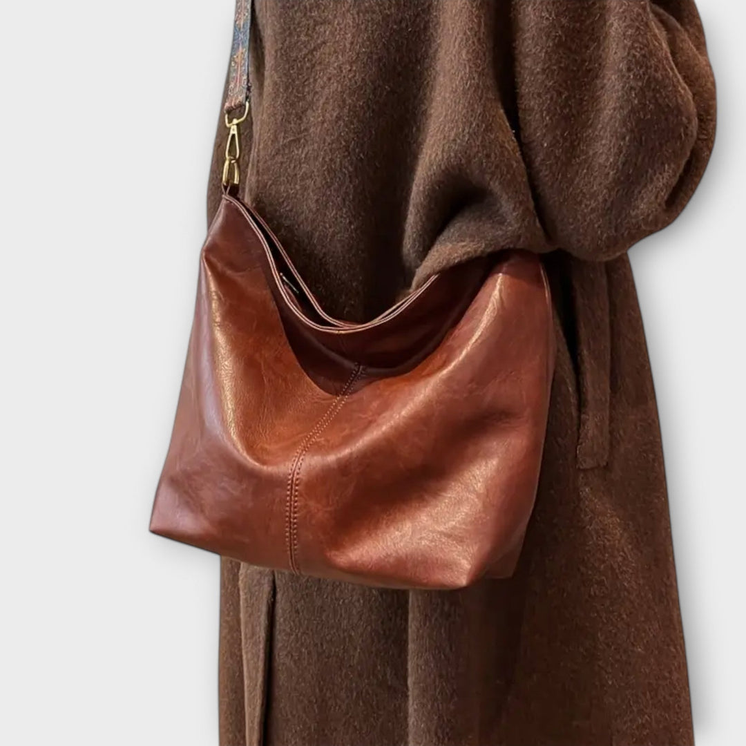 Edeltrud Schultertasche mit einzigartigem Riemen Foto 2