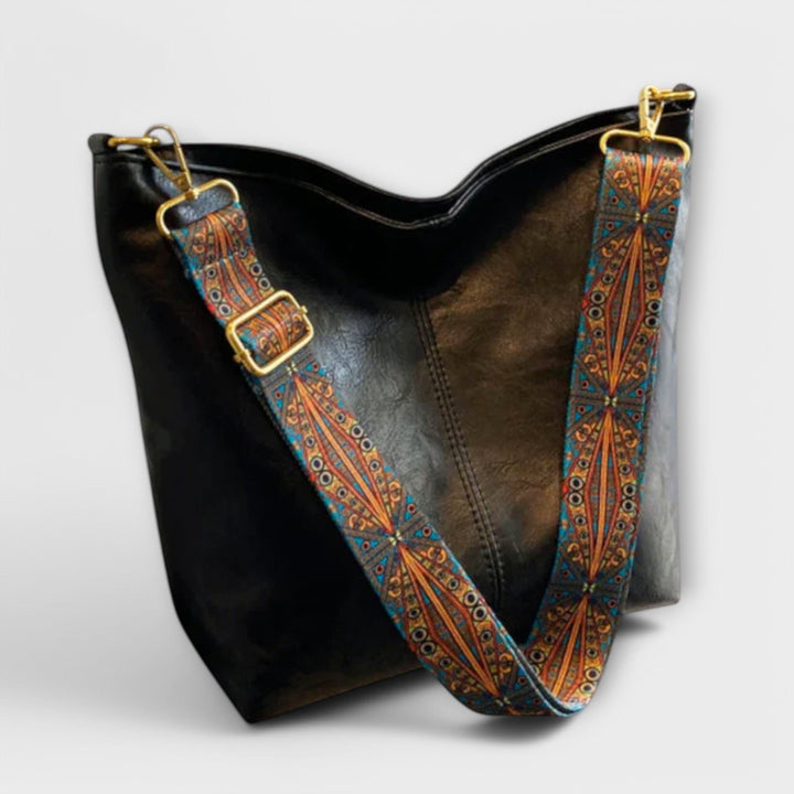 Edeltrud Schultertasche mit einzigartigem Riemen Foto 4