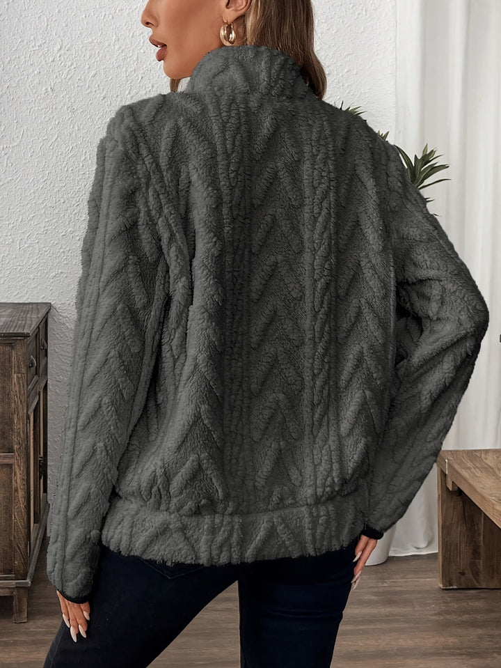 Käthe Flauschiger Pullover in weichem Strick Foto 8