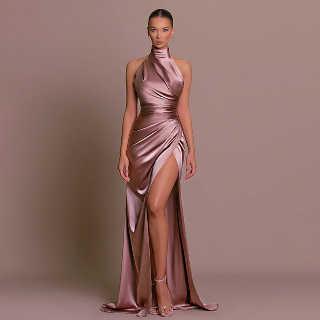 Leonore Satin-Abendkleid mit Raffung und hohem Beinschlitz Foto 3
