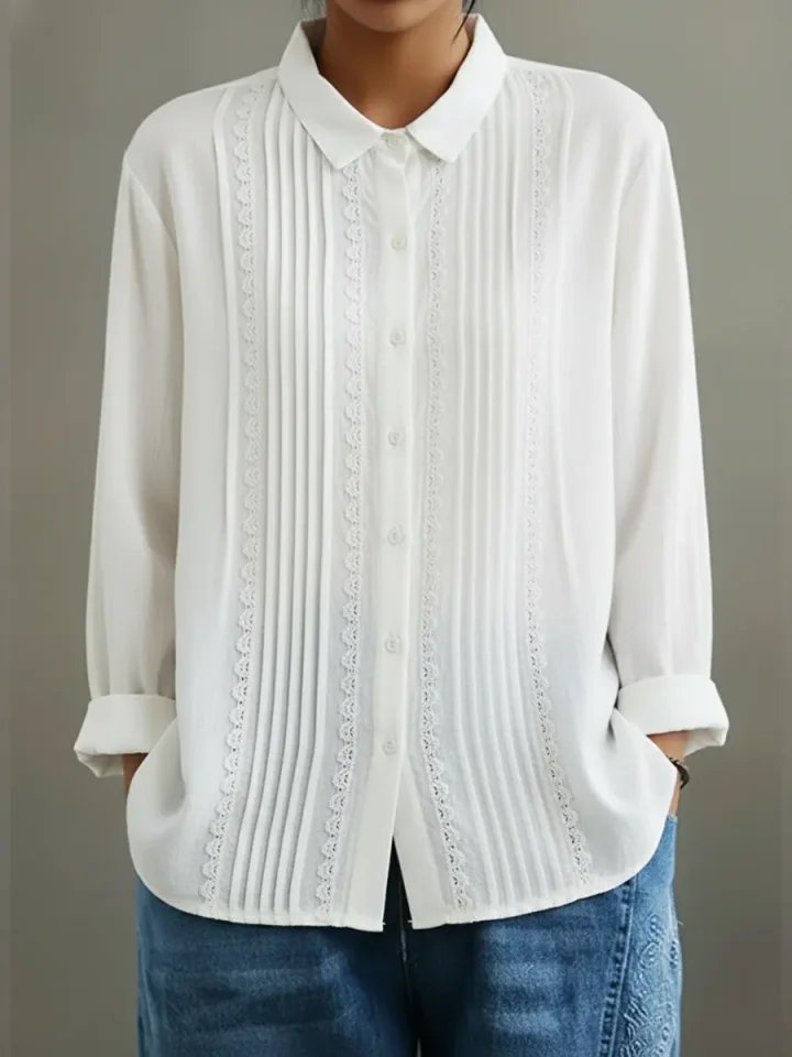 Lisbeth Bluse mit Spitzenbesatz und Faltendetail Foto 1