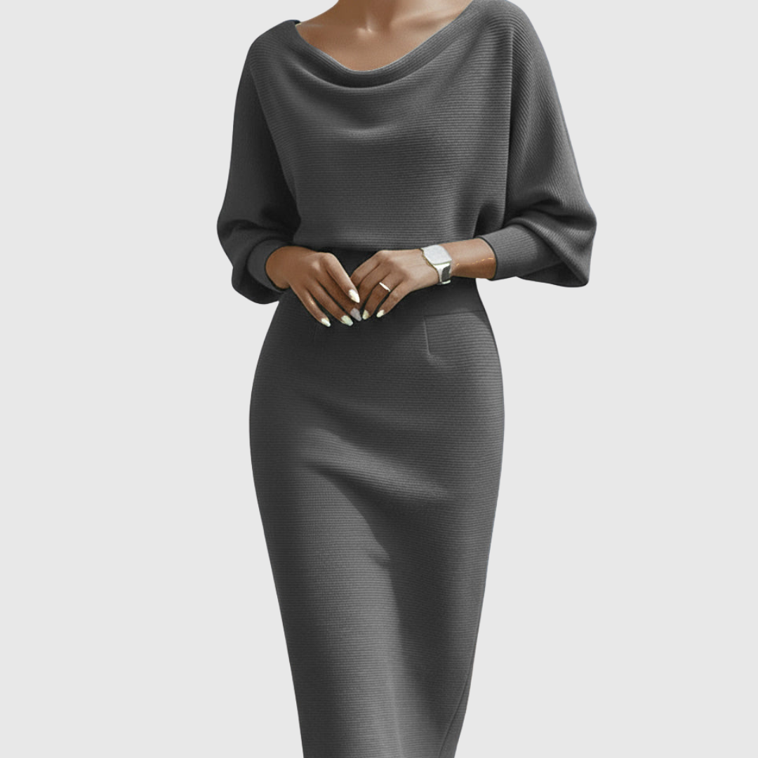 Liv Drapiertes Strickkleid mit Fledermausärmeln in Schwarz Foto 2