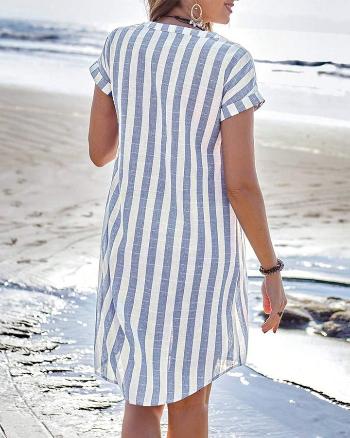 Marlene gestreiftes Shirtkleid mit Knopfleiste foto 2